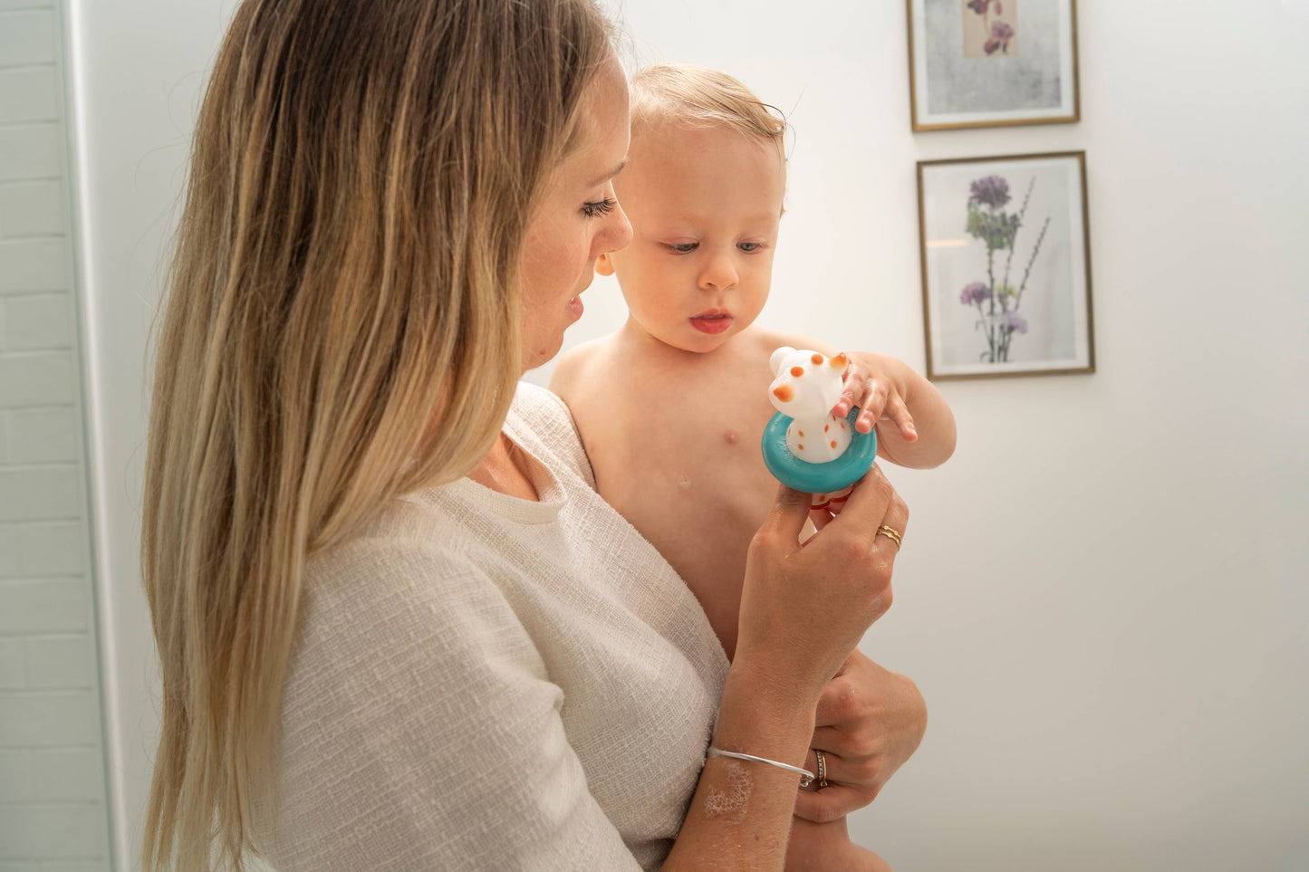 Sophie Bath Toy