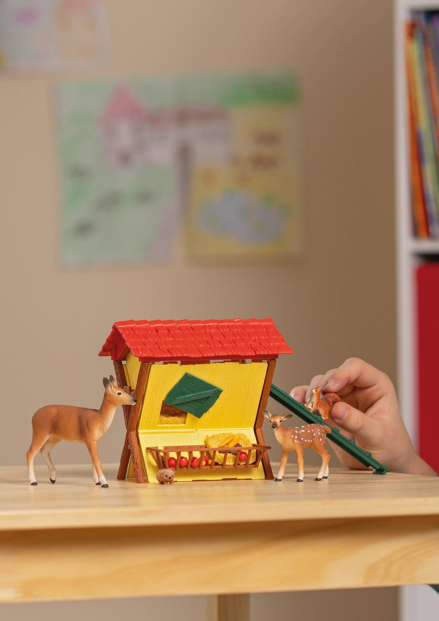 Feeding the Forest Animals Playset