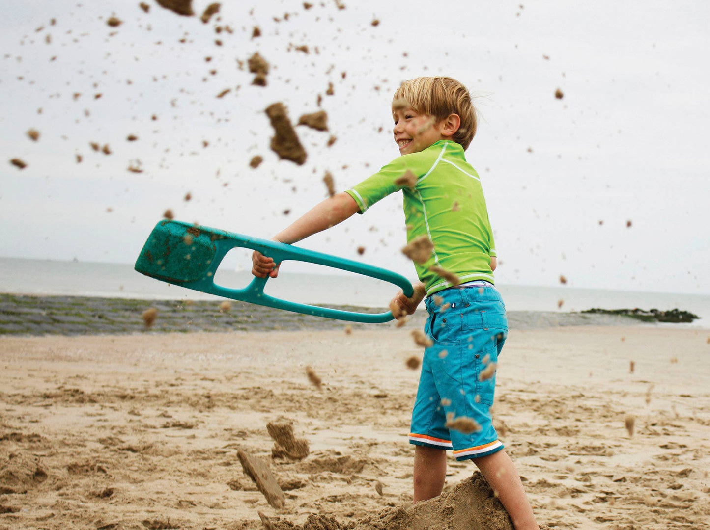 Quut Scoppi – Kids Snow & Sand Shovel with Easy Grip: Lavender