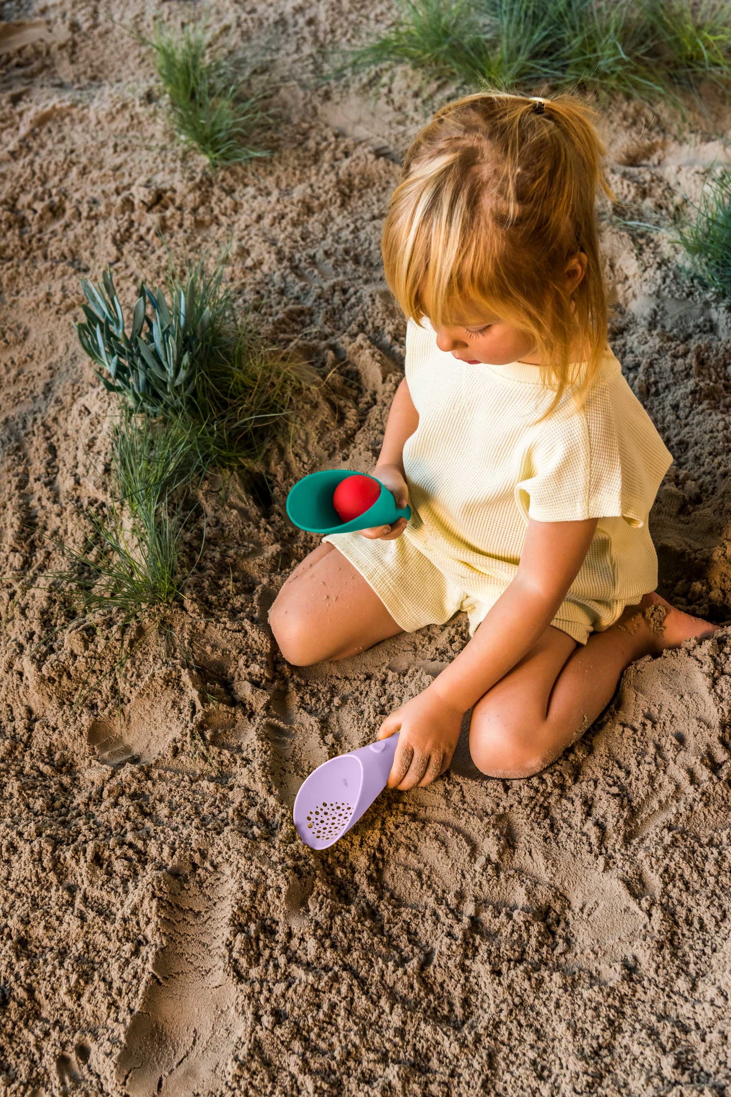 Quut Cuppi - Shovel, Sifter and Ball all in one!: Lagoon