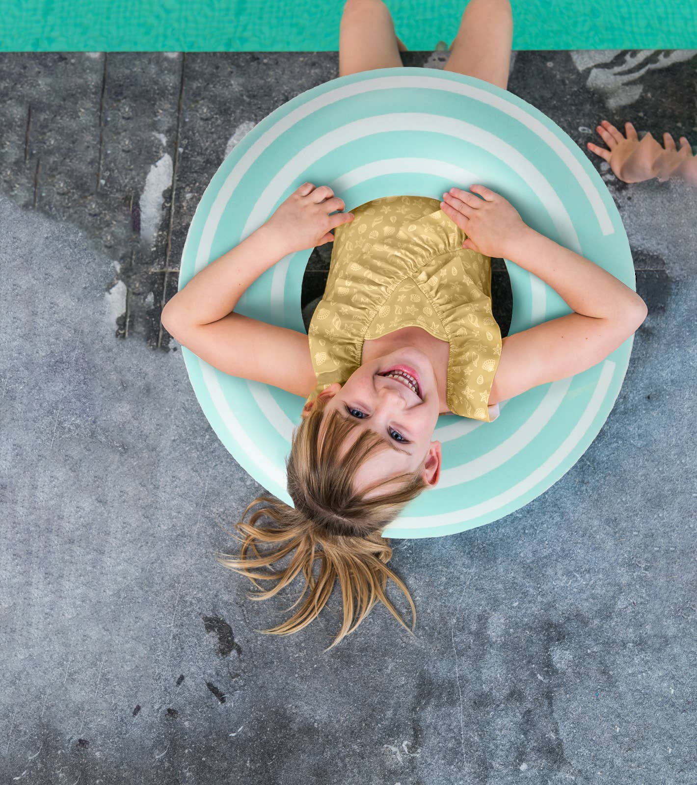 Quut Swim Ring - Medium Size - Garden Green