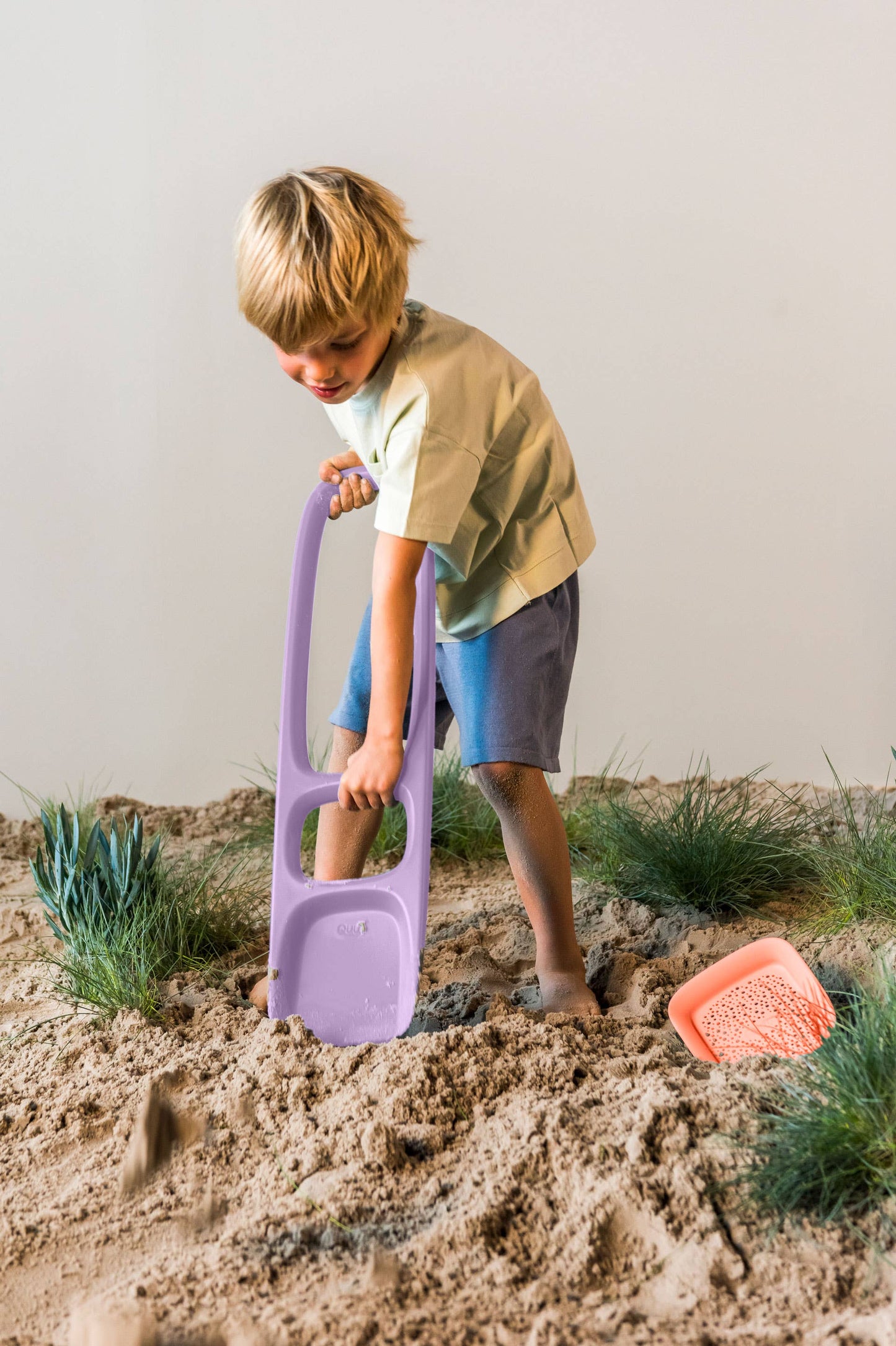 Quut Scoppi – Kids Snow & Sand Shovel with Easy Grip: Lavender