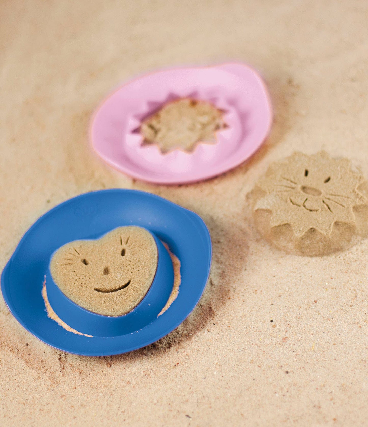 Quut Magic Shapers - Move, tap, lift and magic!