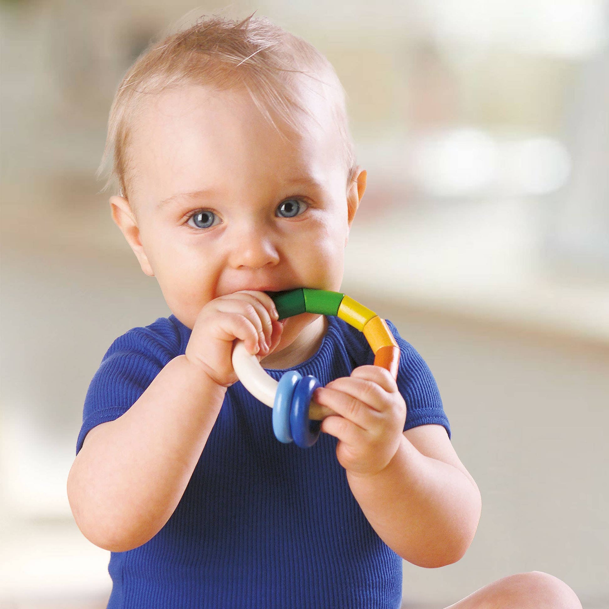 Godinger Baby Rattle Kringelring Wooden Baby Rattle – Natural Grasping Toy – Union Street Toys