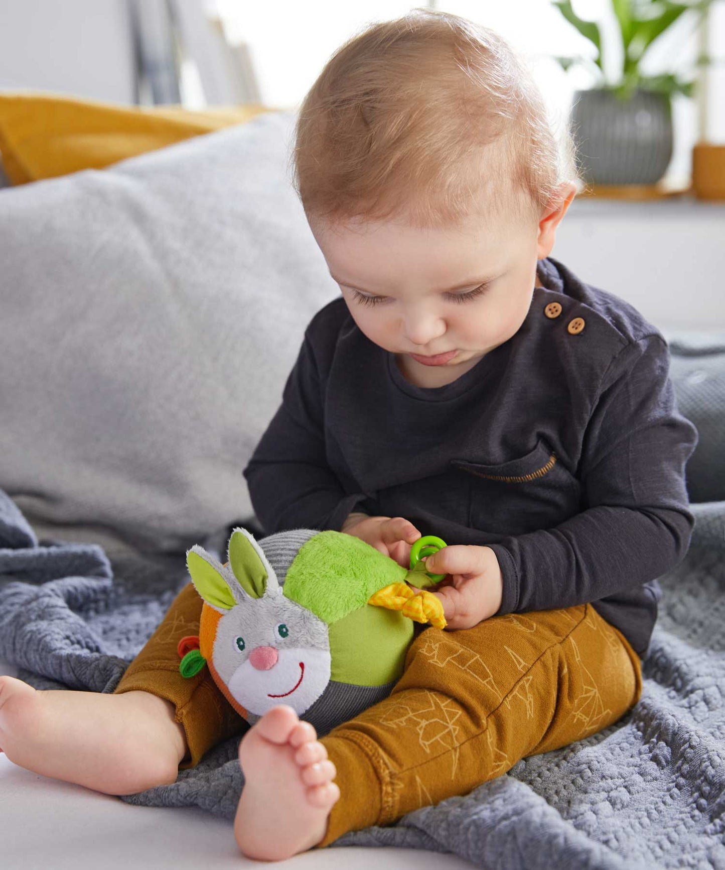 Soft Bunny Ball with Rattling Effects