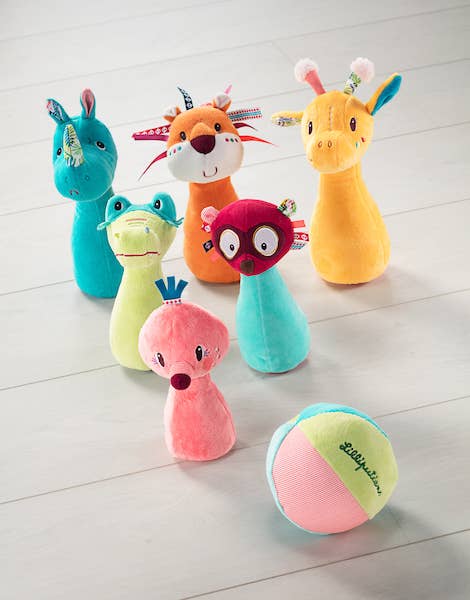 Jungle Bowling Pins