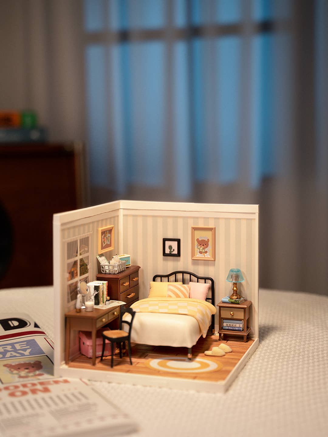 DIY Miniature House Kit: Sweet Dream Bedroom