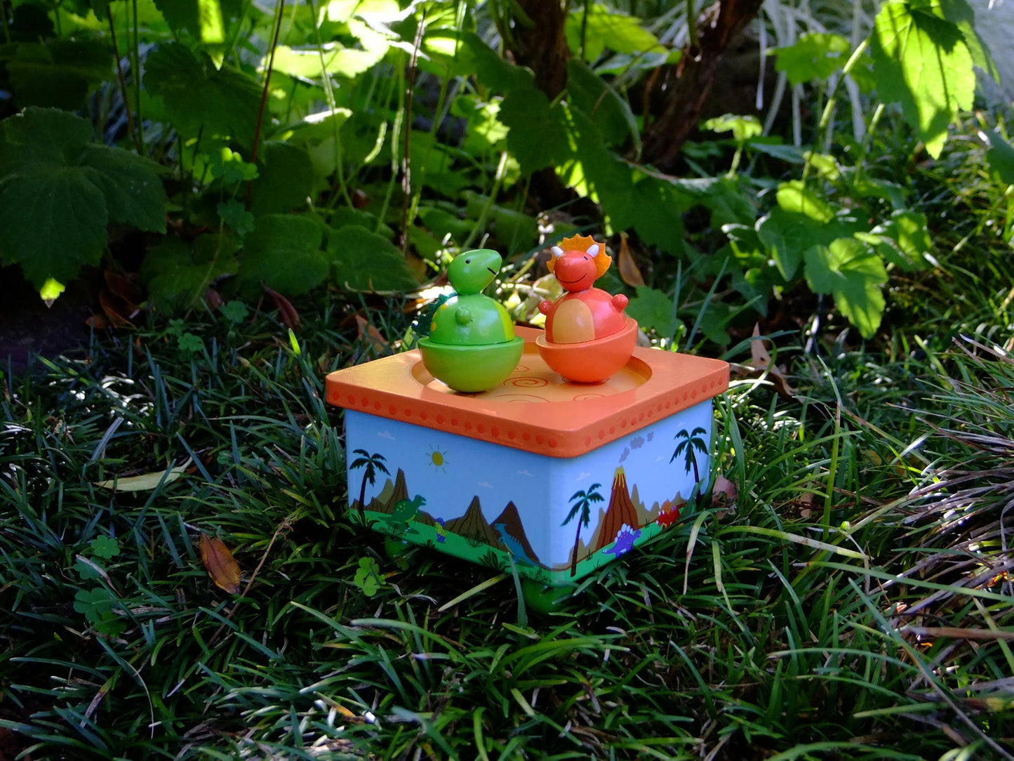Dancing Dinos Music Box