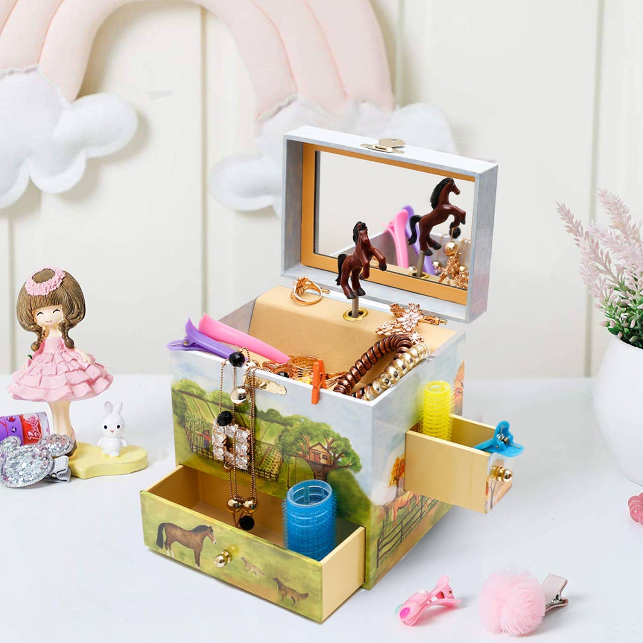 Horse Ranch Music Box: 4-Drawer